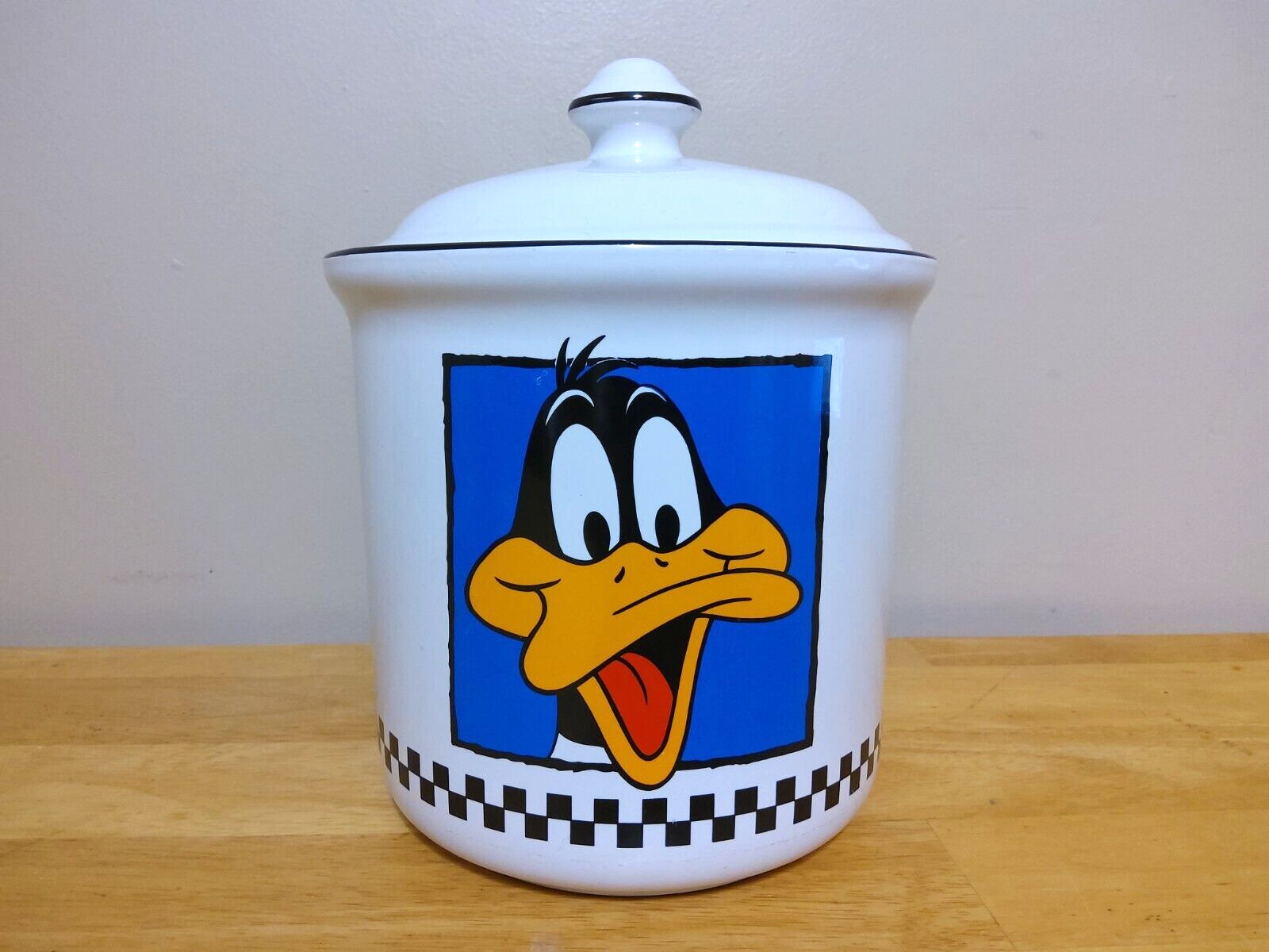 Warner Brothers Daffy Duck Portrait Cookie Jar Canister with Lid, 1993