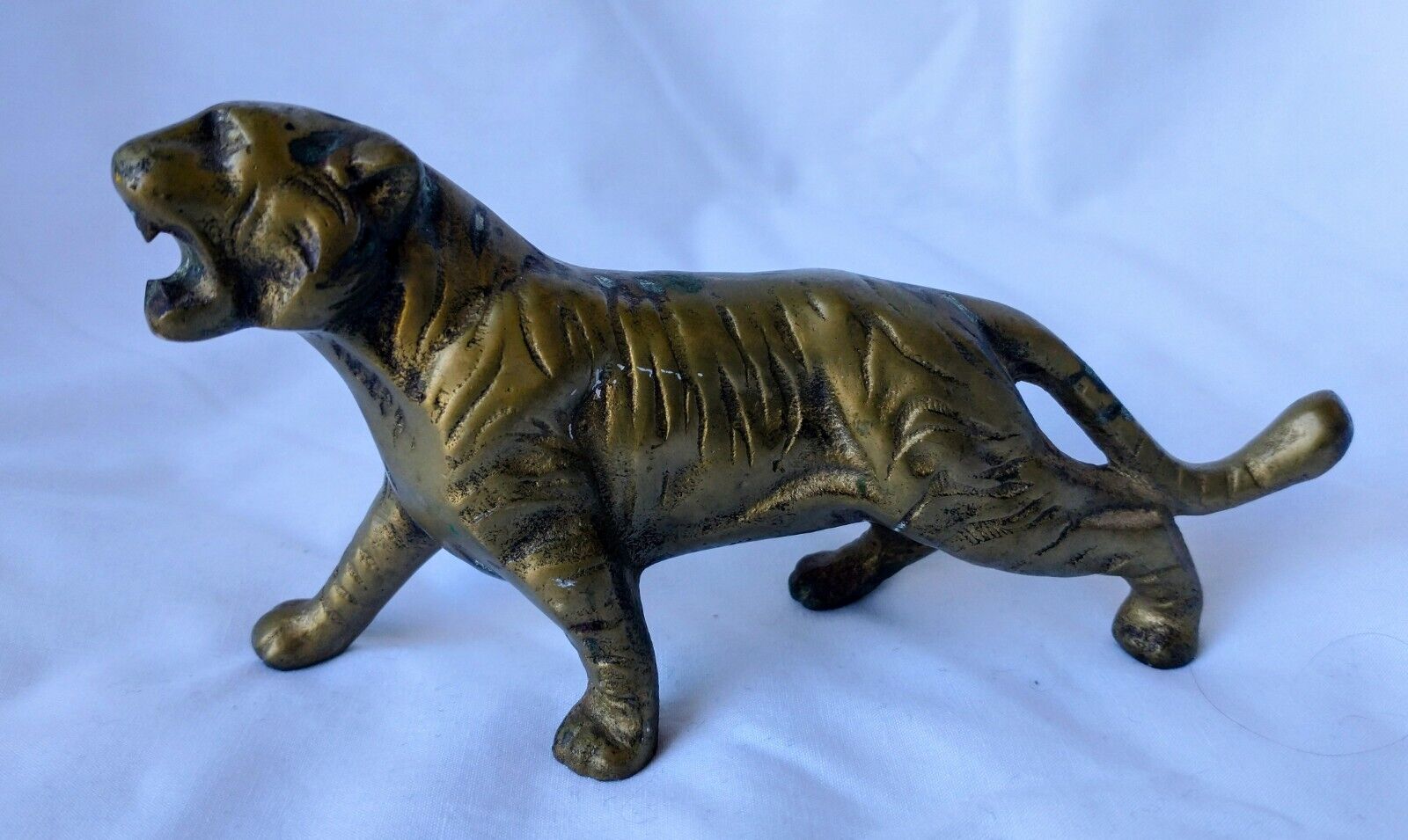 Vintage 1950s Solid Brass Tiger w Patina Figurine, 6.25 by 3.25 inches tall