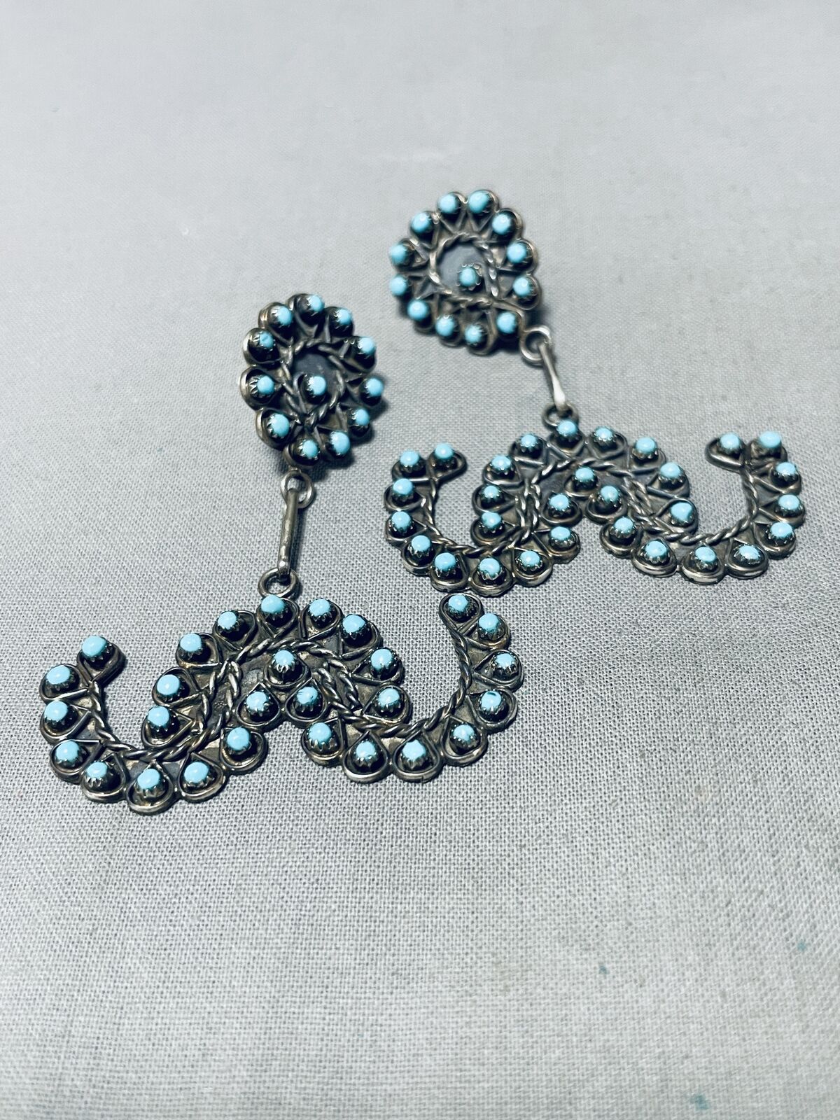 ONE OF THE BEST EVER VINTAGE ZUNI TURQUOISE STERLING SILVER EARRINGS