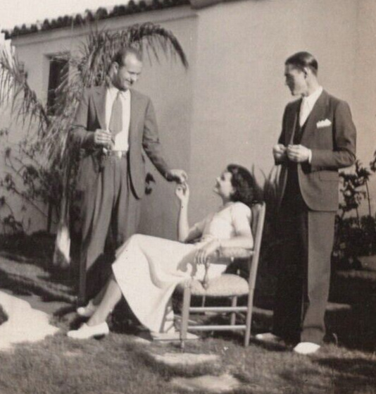 3i Photograph Two Handsome Men Hand Beautiful Woman Cigarette 1920-30's Elegant