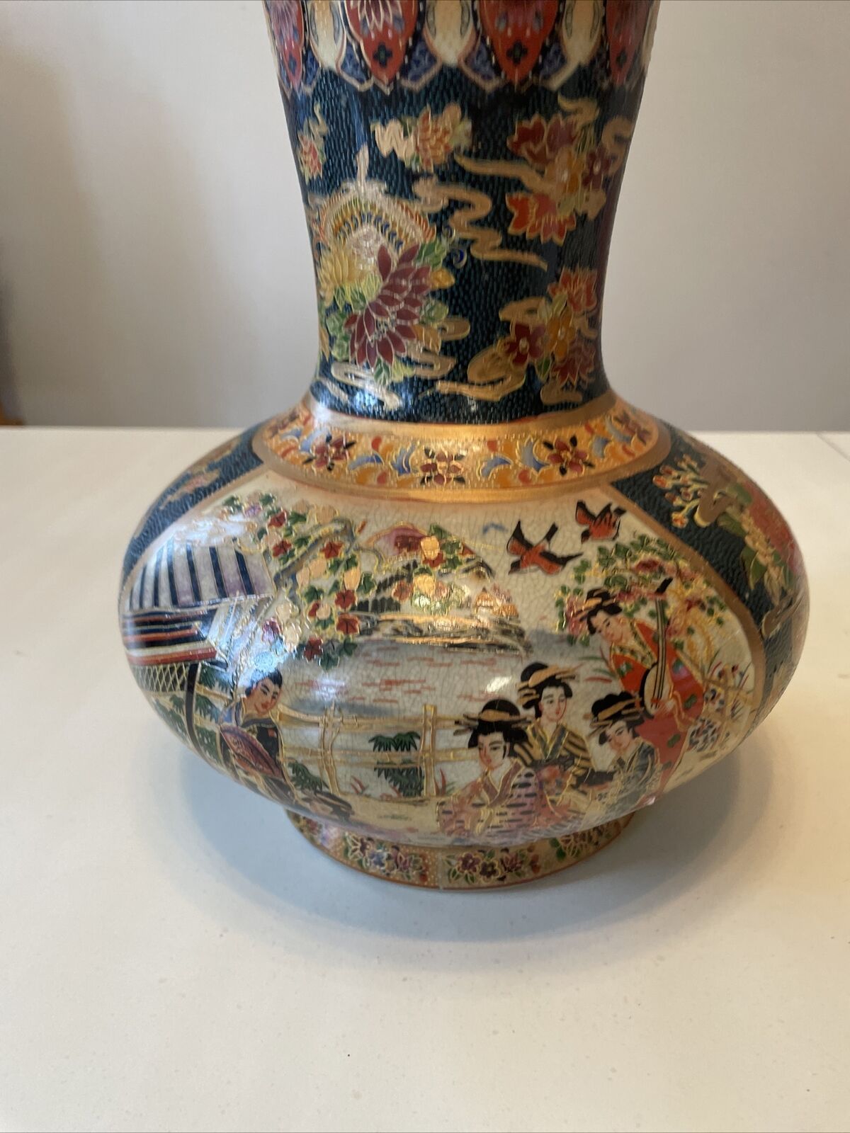 Vintage Satsuma Style Chinese Wide belly  Vase Hand Painted Estate Find 10” EUC