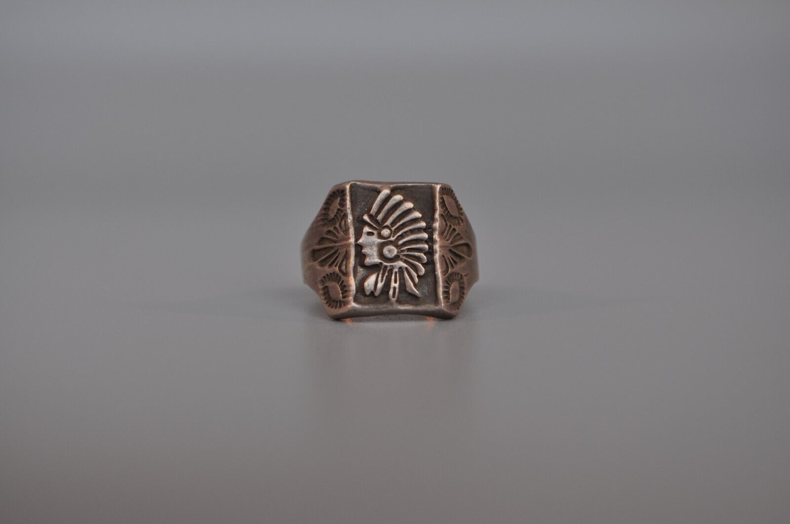 Old Pawn Navajo sterling Silver Ring Indian Head Size 9