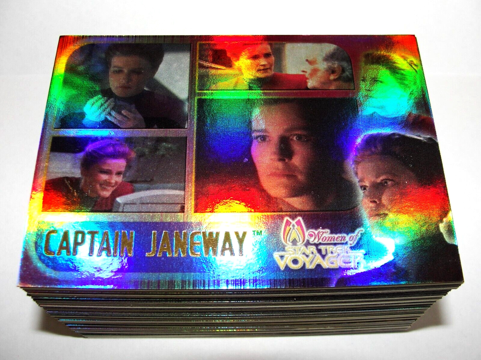 2001 Rittenhouse-The Women of Star Trek Voyager HoloEFX - Complete Base #1-70,NM