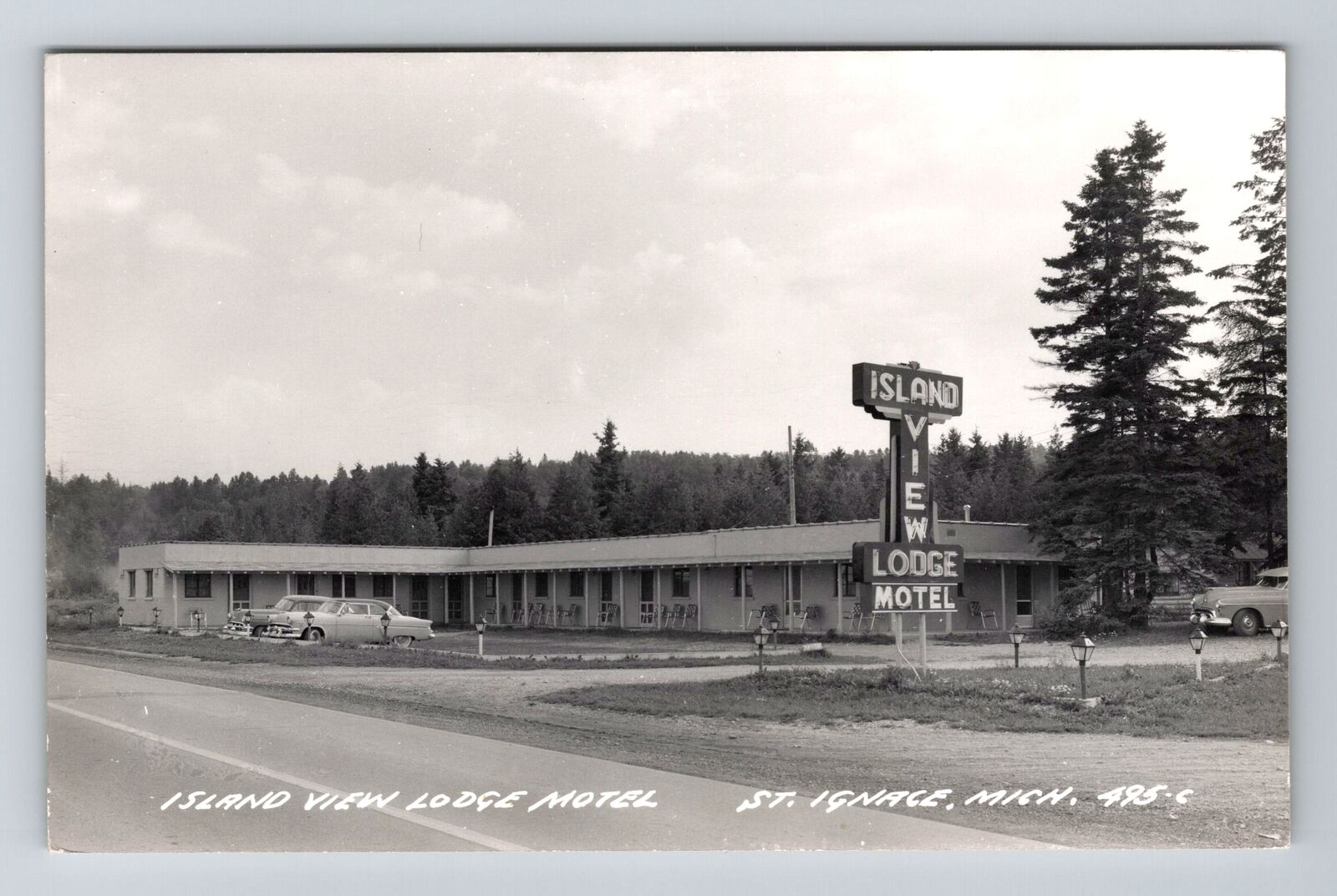 St. Ignace MI-Michigan RPPC Island View Lodge Motel Real Photo Vintage Postcard
