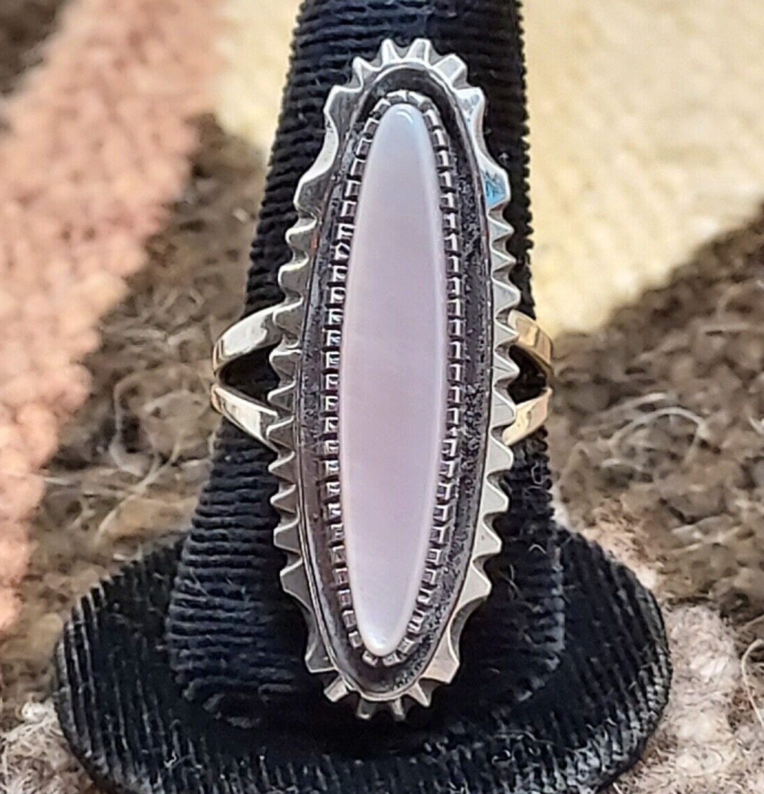 Navajo Ring Sz 9 Pink Mussel Shell Silver Vintage Collectible Native American US
