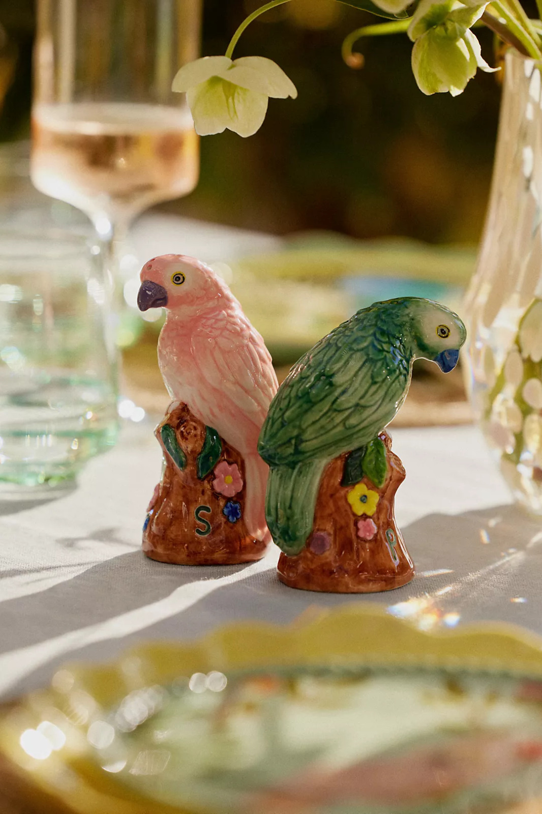 NEW Anthropologie Loro Salt &Pepper Shaker Set Bird Parrots Tropical Pink bird