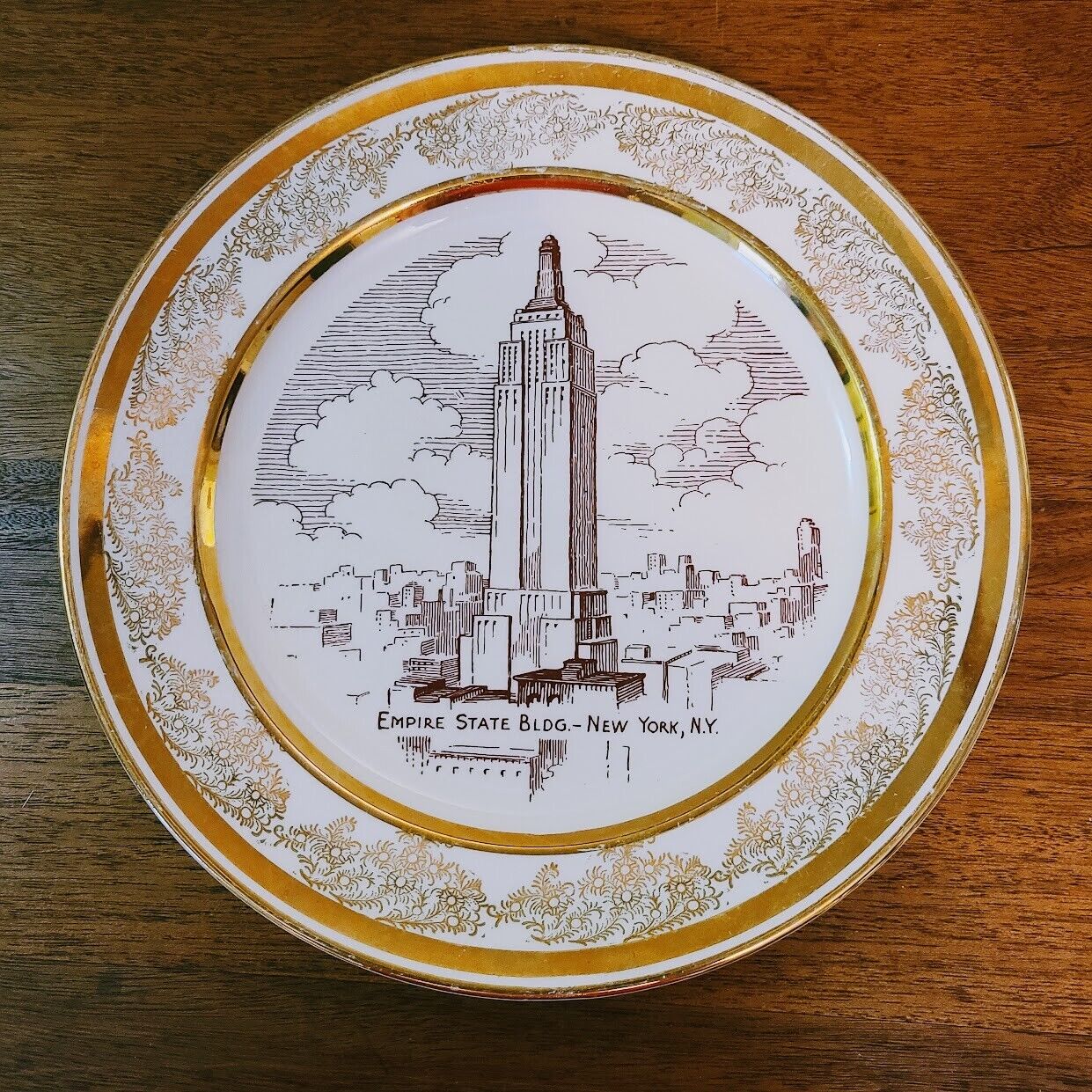 RARE Vintage Empire State Building Gold Trim White Plate, Edwin M Knowles, 1947
