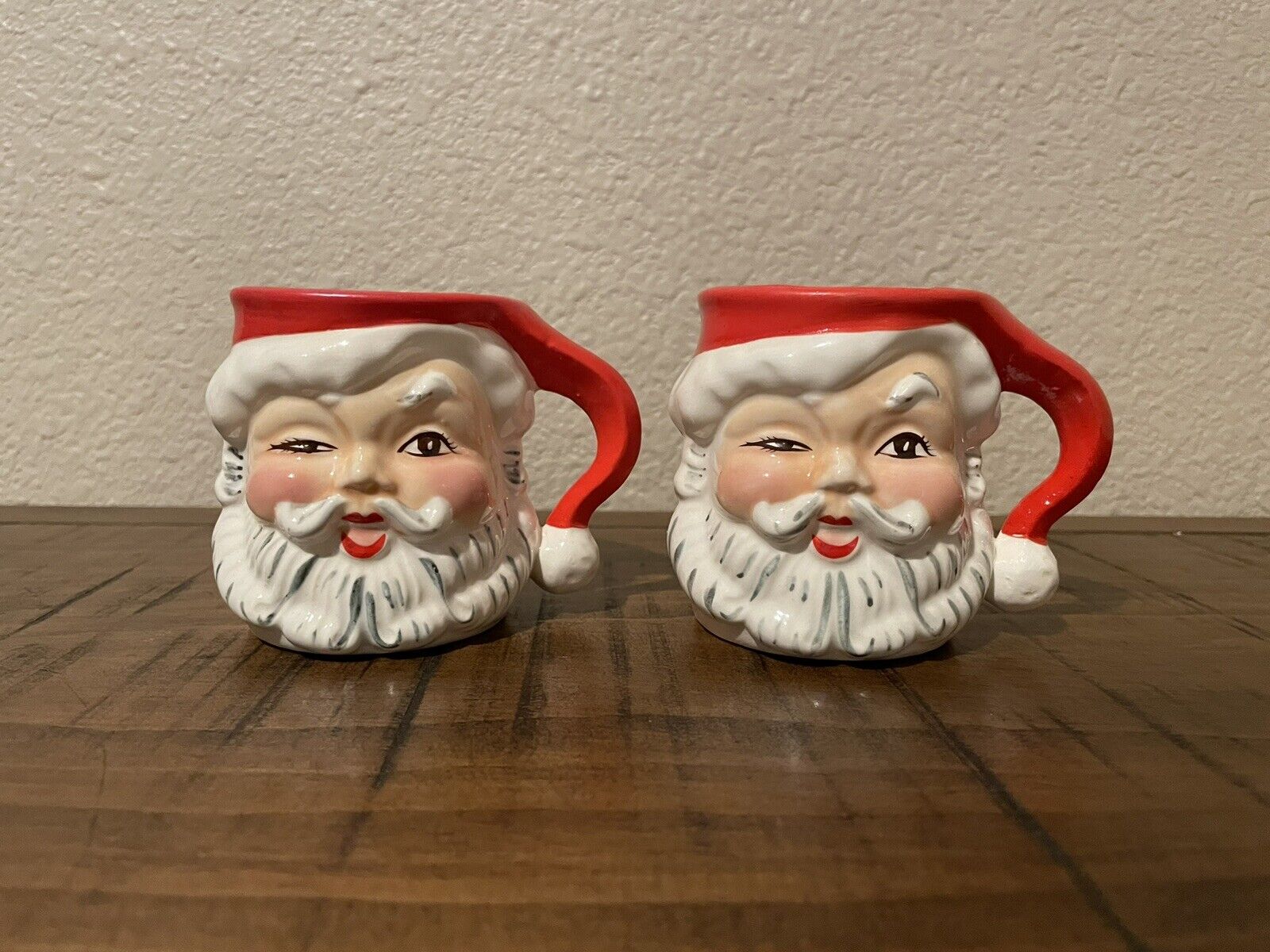 Vintage Christmas 1950’s Napco Winking Santa Mugs 3.5” Set of 2 KDX244