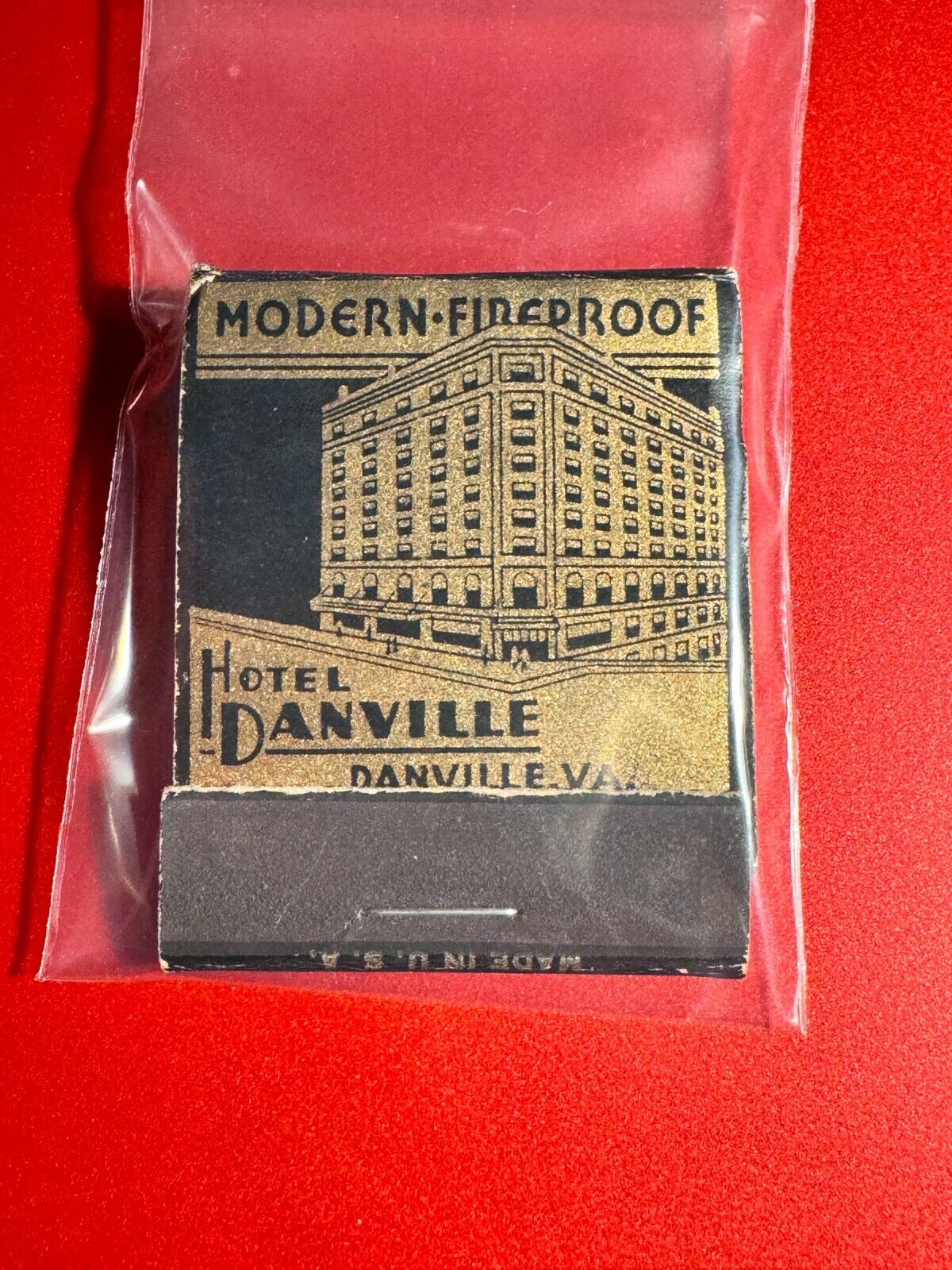 MATCHBOOK - HOTEL DANVILLE - DANVILLE, VA - UNSTRUCK