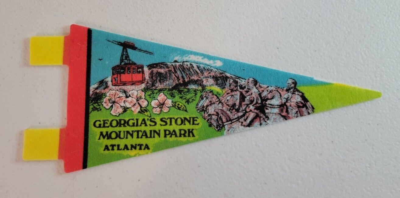 Vintage Georgia's Stone Mountain Georgia Confederate Memorial Park Pennant Felt