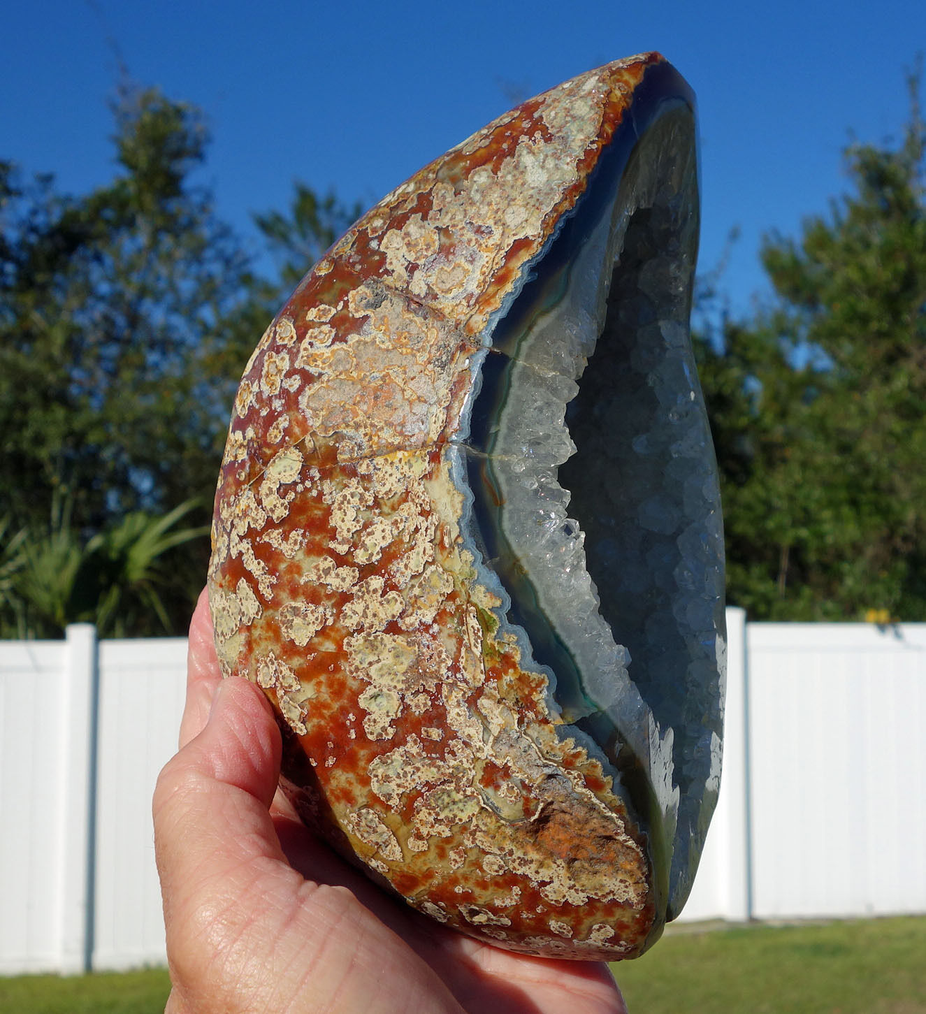 Awesome Brazil AGATE with Magnificent Clear Quartz Points in Geode For Sale