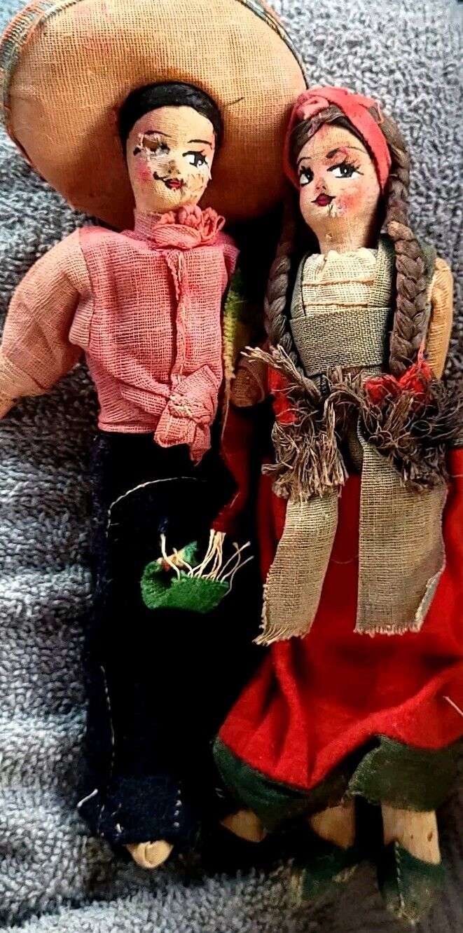 1940s Handcrafted vintage Mexican folk art doll pair (Maybe Haunted?)