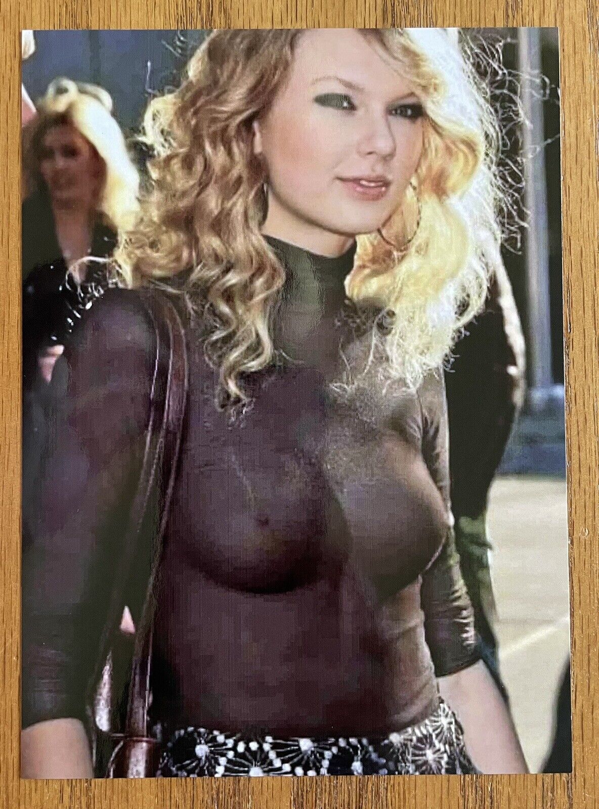 “Taylor Swift” Hottest Female Artist In The World/5X7 Color Glossy “STUNNING”💋