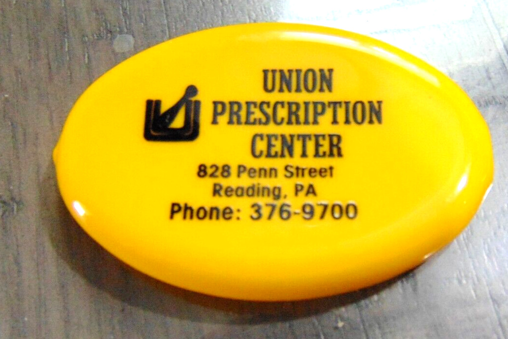 Vtg. Union Prescription Center Yellow Squeeze Change Purse