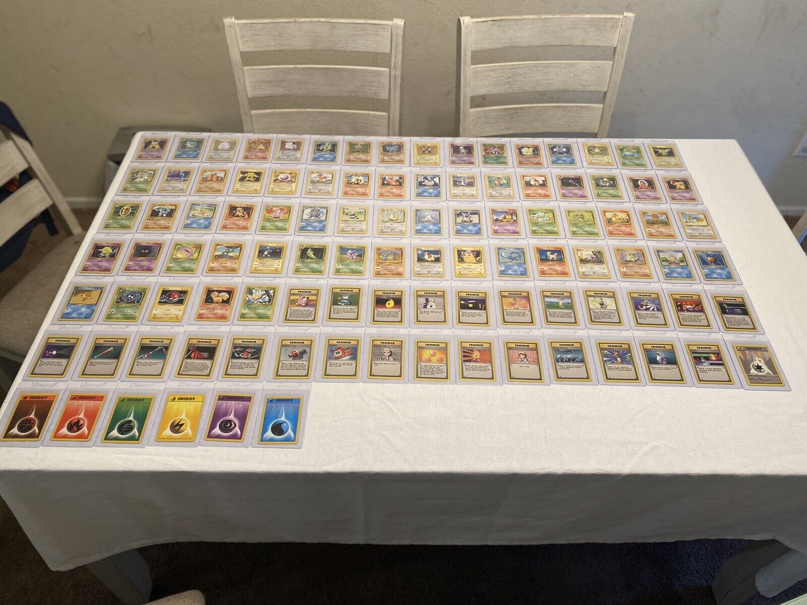1999 original pokémon cards Base Set And Jungle Set First Editions. Rare. 