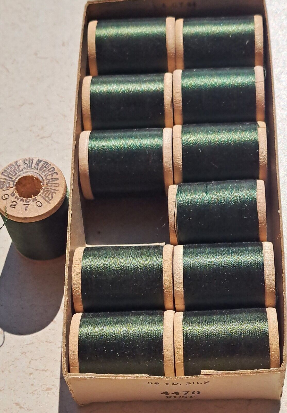 Vintage 12 Belding Corticelli Pure Silk Thread 9270greenSz A 50 Yds/ Wood Spools