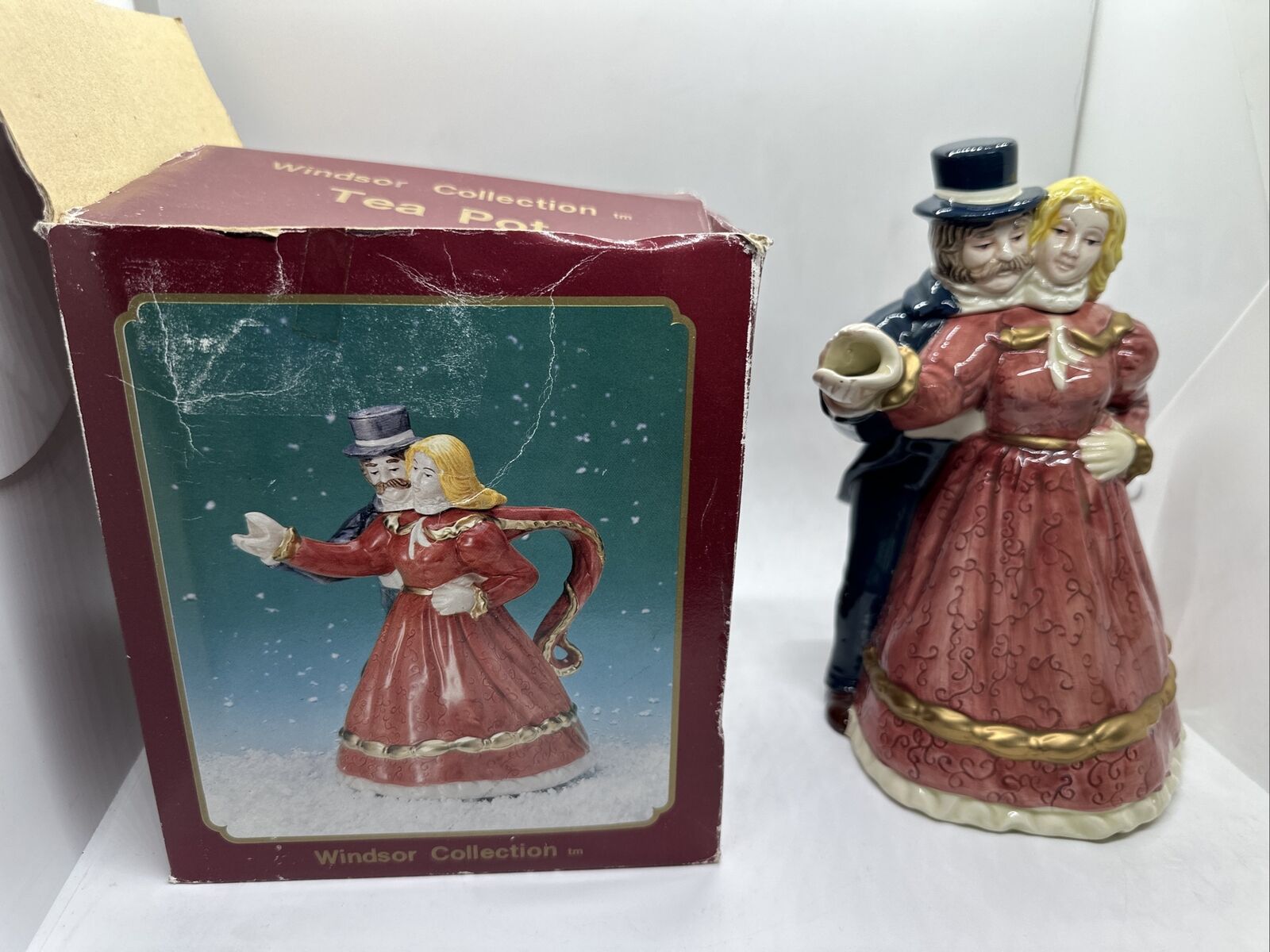 Windsor Collection Victorian Dancing Couple Teapot w/ BOX