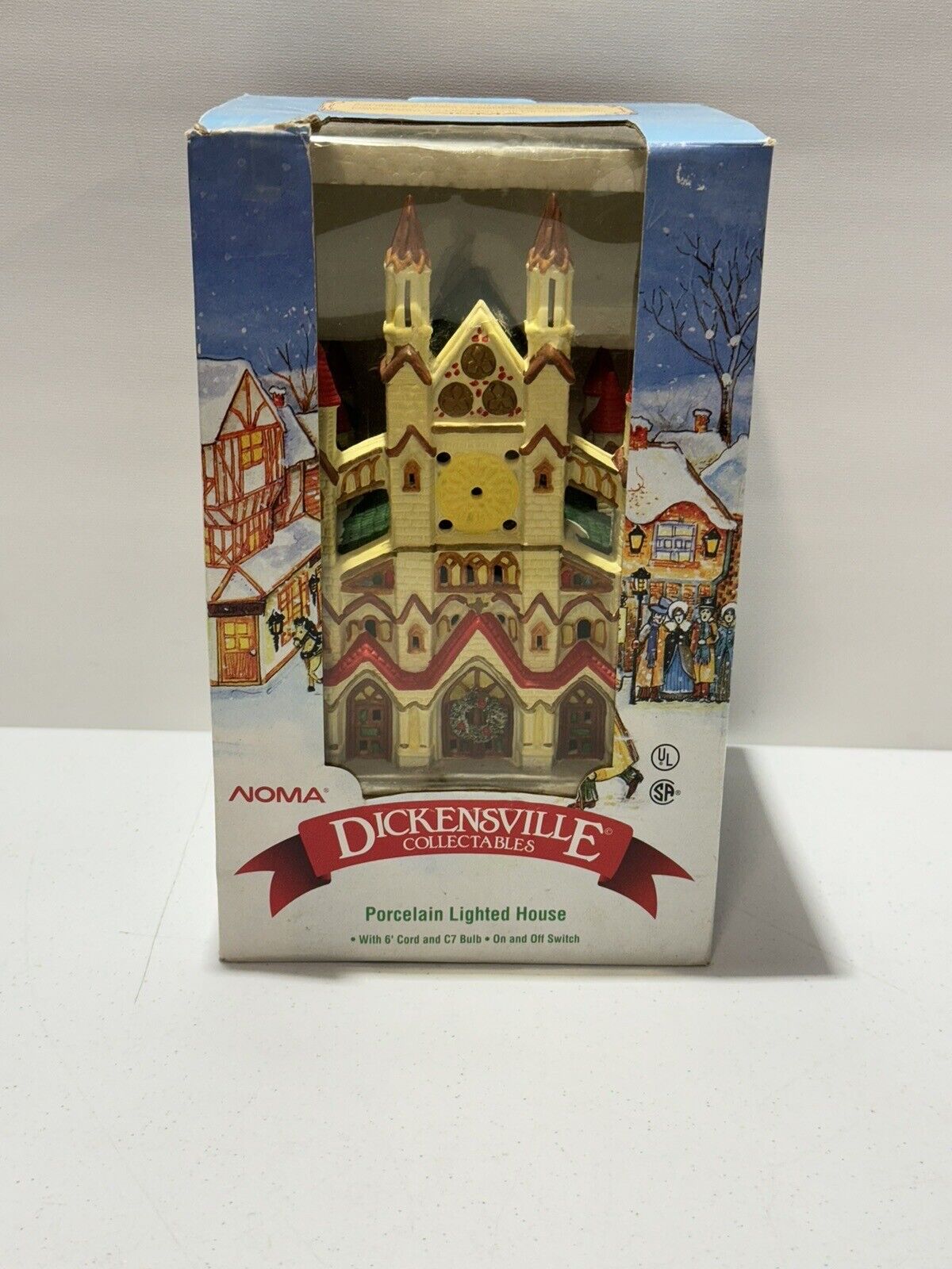 DICKENSVILLE CHRISTMAS VILLAGE LIGHTED PORCELAIN LIGHTED HOUSE CHURCH 1996 NOMA