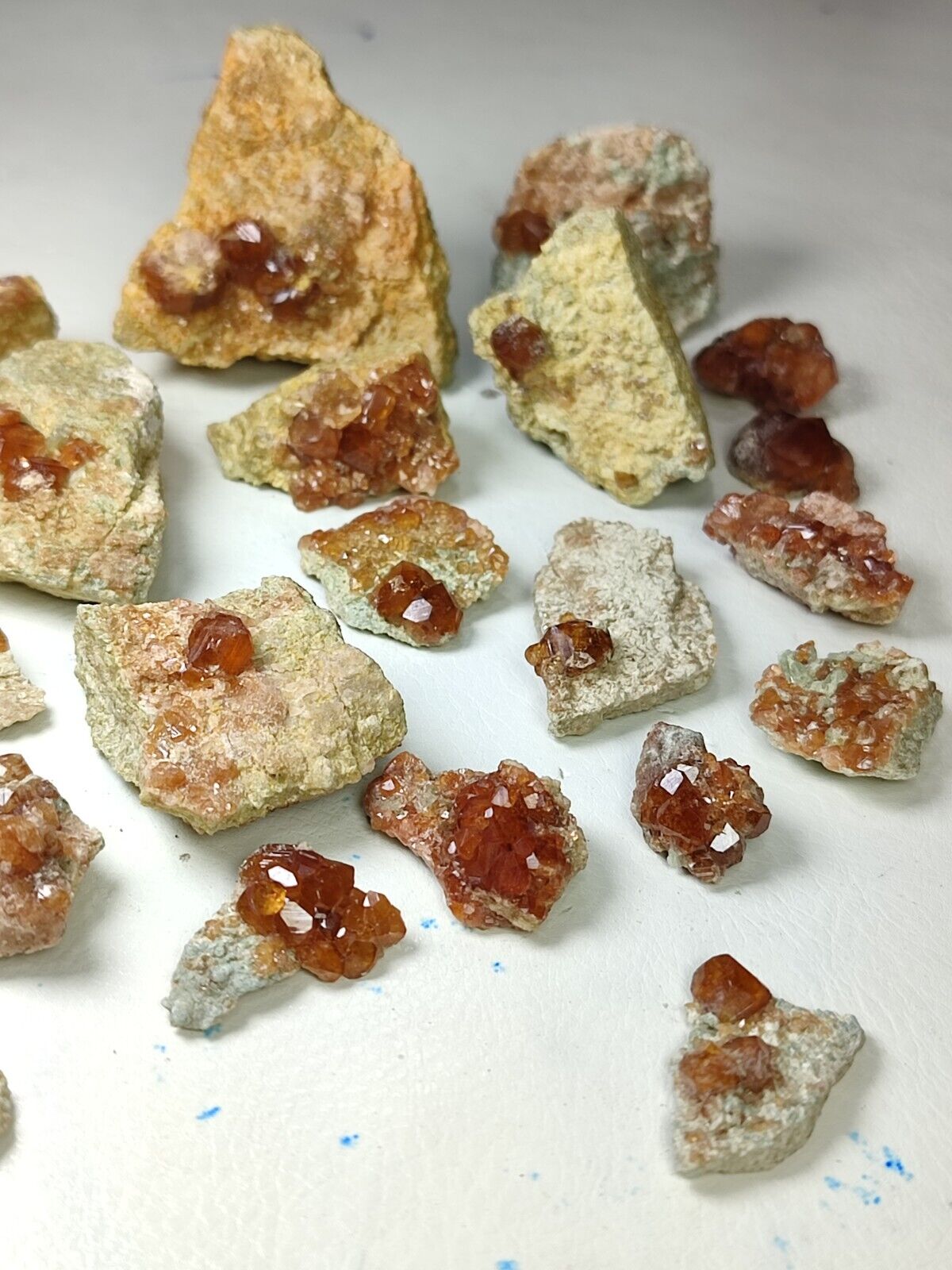 Hessonite Garnet Gemmy Crystals/Specimens With Good Luster & Nice Terminations.