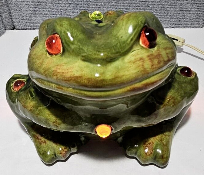RARE VTG MCM 70 Arnels LIGHTED Handpainted Ceramic Green Frog Toad Figure 10x7x9