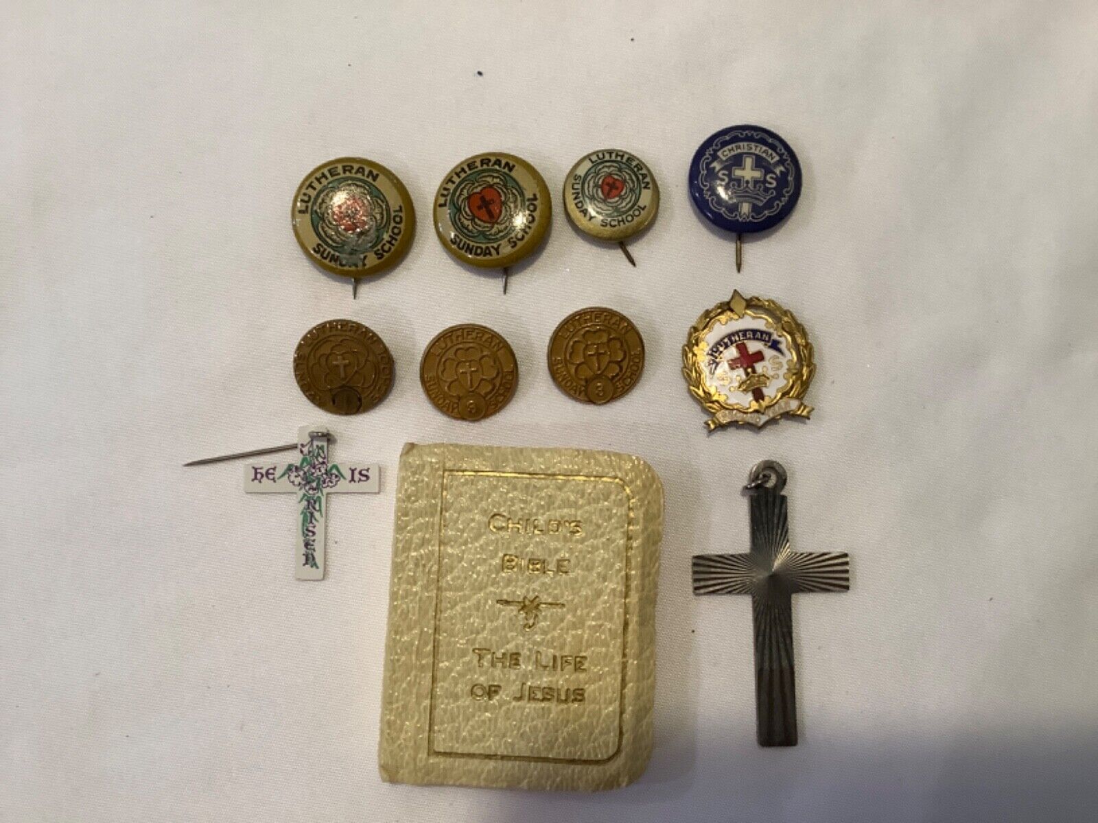 VINTAGE Lot of 11 Lutheran Religious Sunday School Pins Children's Bible +More
