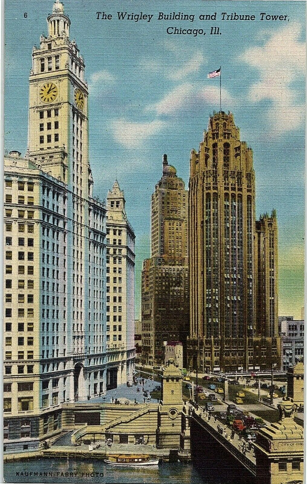 1940s Chicago Wrigley Building Tribune Tower Cityscape Linen Postcard 5-106