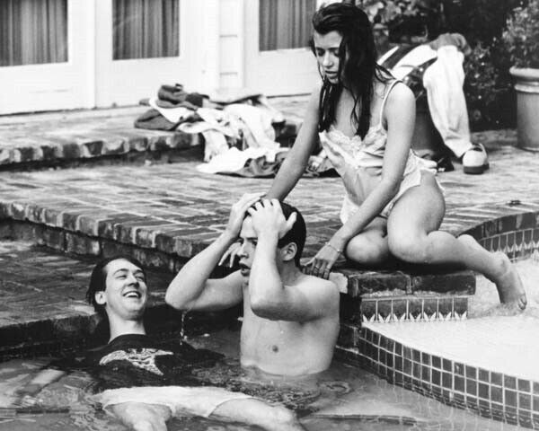 Ferris Bueller's Day off Alan Ruck Matthew broderick Mia Sara in pool 24x30 post