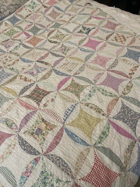 Large Beautiful  Vintage 100% cotton quilt approx. 6x7 feet Fits double bed