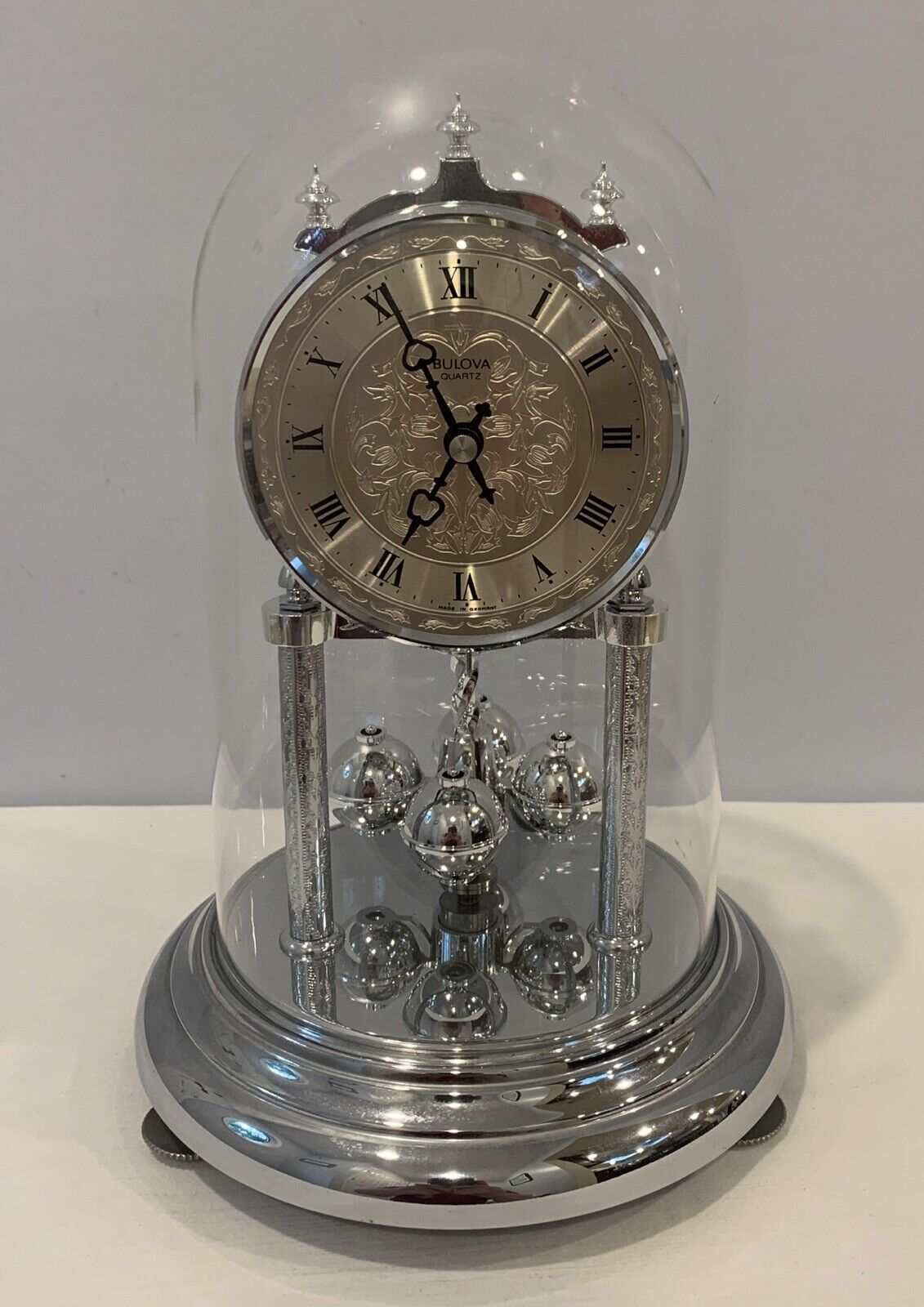 Vintage Bulova Quartz Anniversary Clock 9-1/2