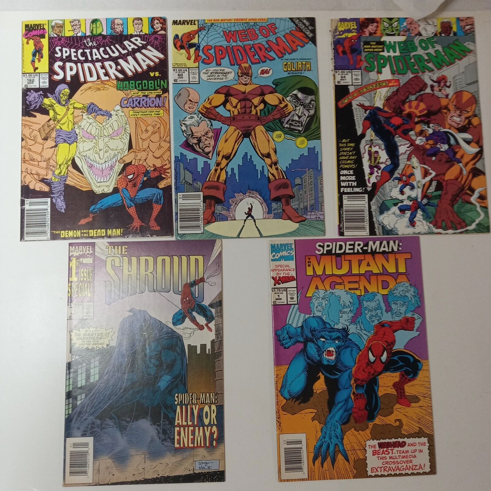Lot Of 5 mixed Titles Of  Spiderman Comics - Giant Man Xmen