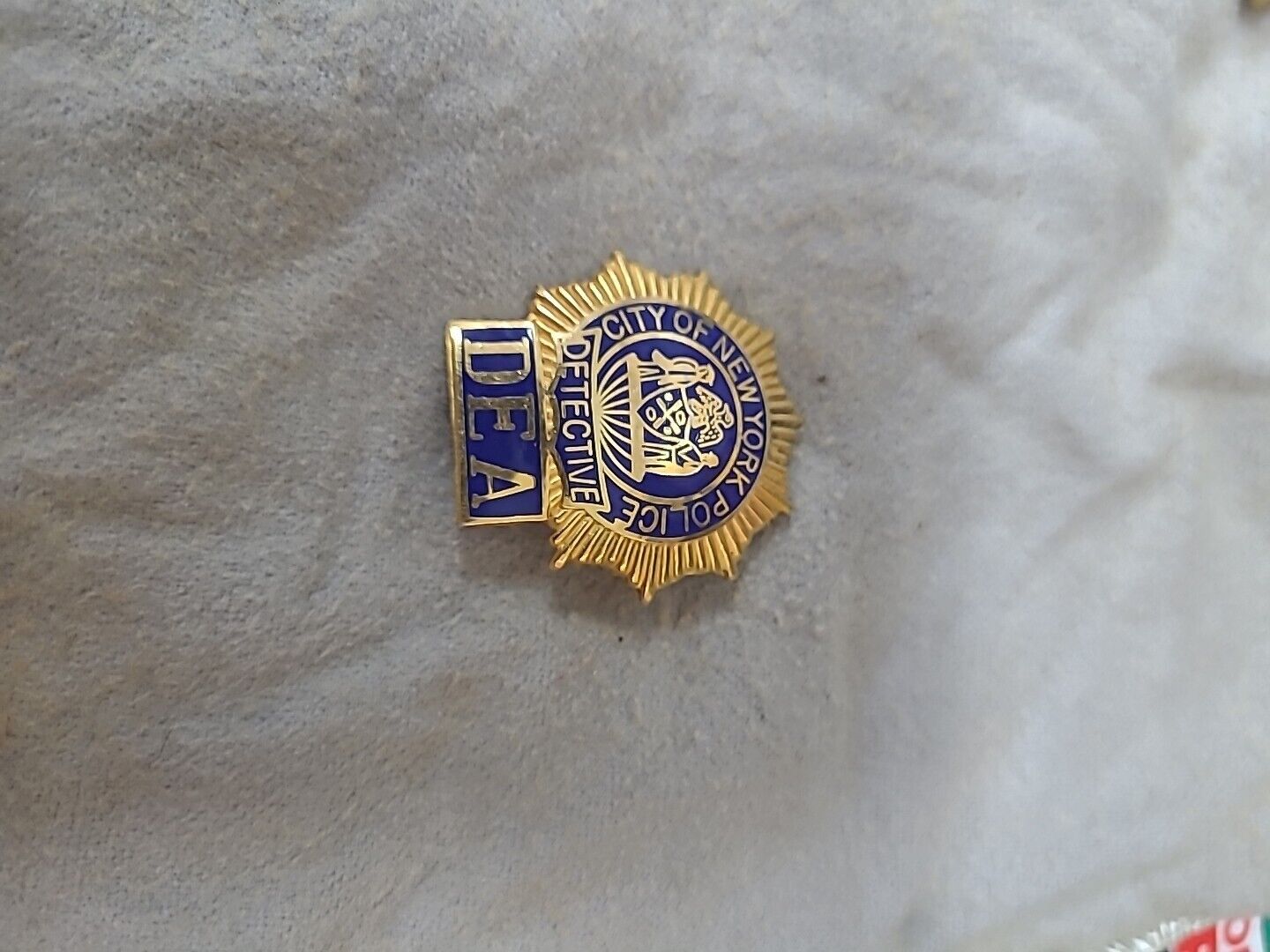 RARE Obsolete City of New York Police Detective DEA Lapel Pin
