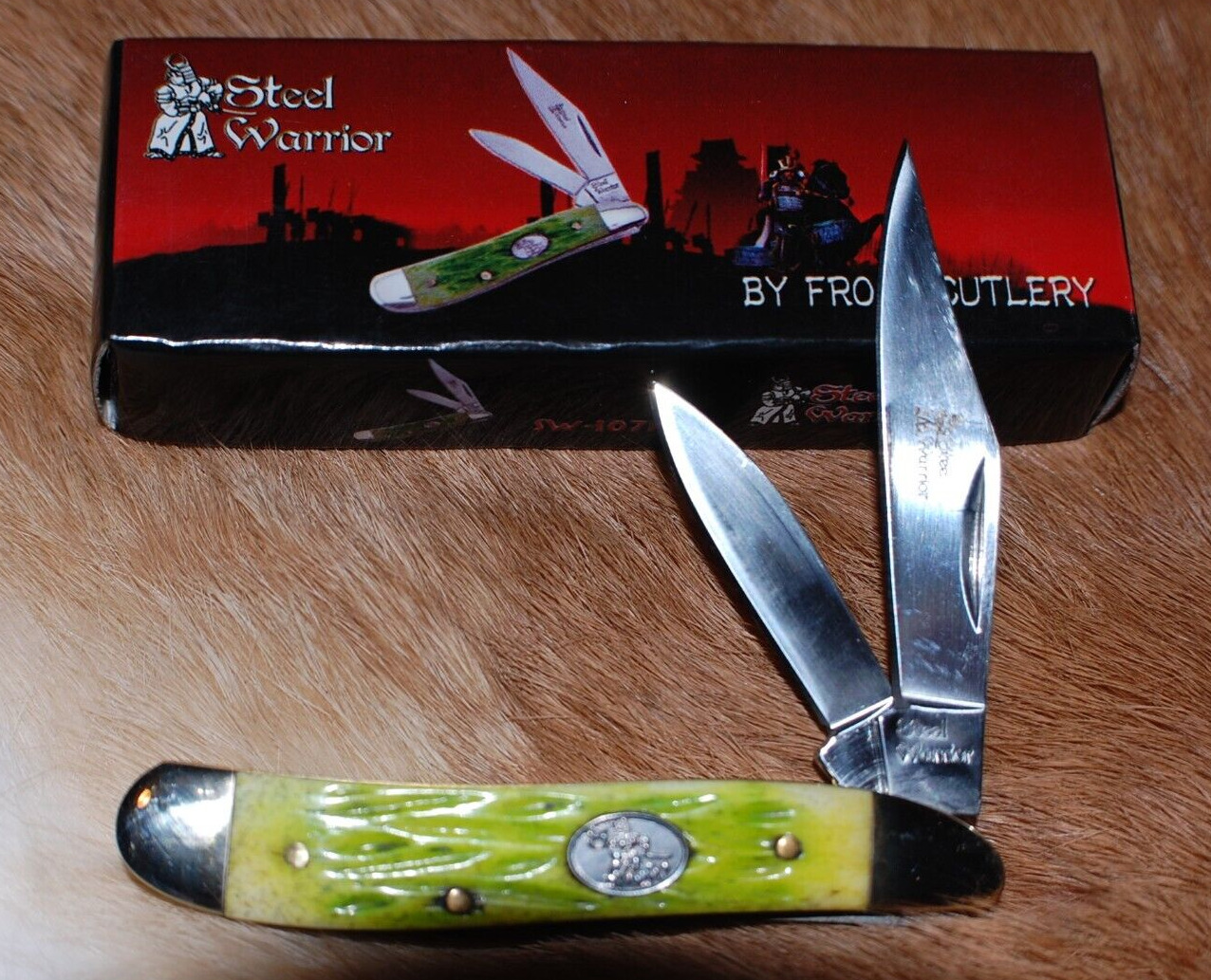 Steel Warrior Peanut Folding Pocket Knife - Jigged Key Lime Green Bone Handles