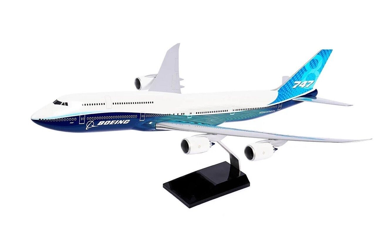 Pacmin Boeing 747-8i Factory House Color Desk Top Display Model 1/144 Airplane