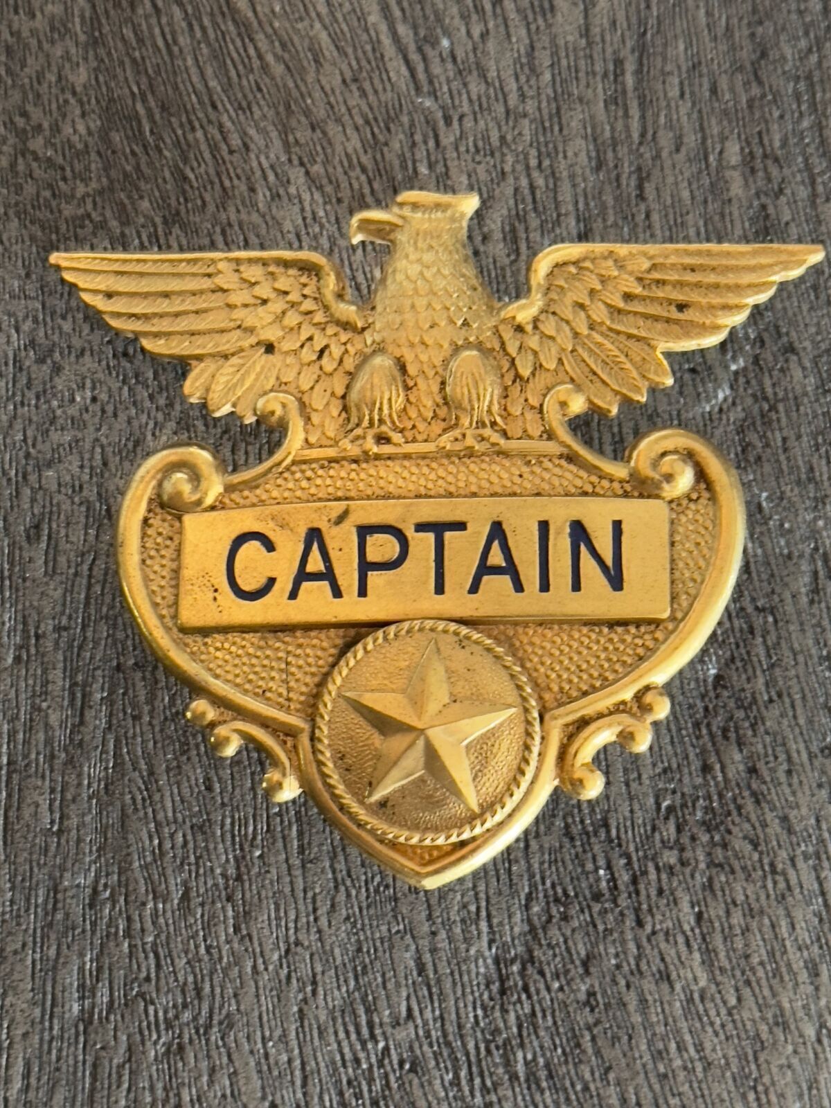 Rare Vintage Obsolete Police Captain Badge Hat Device Gold Eagle 
