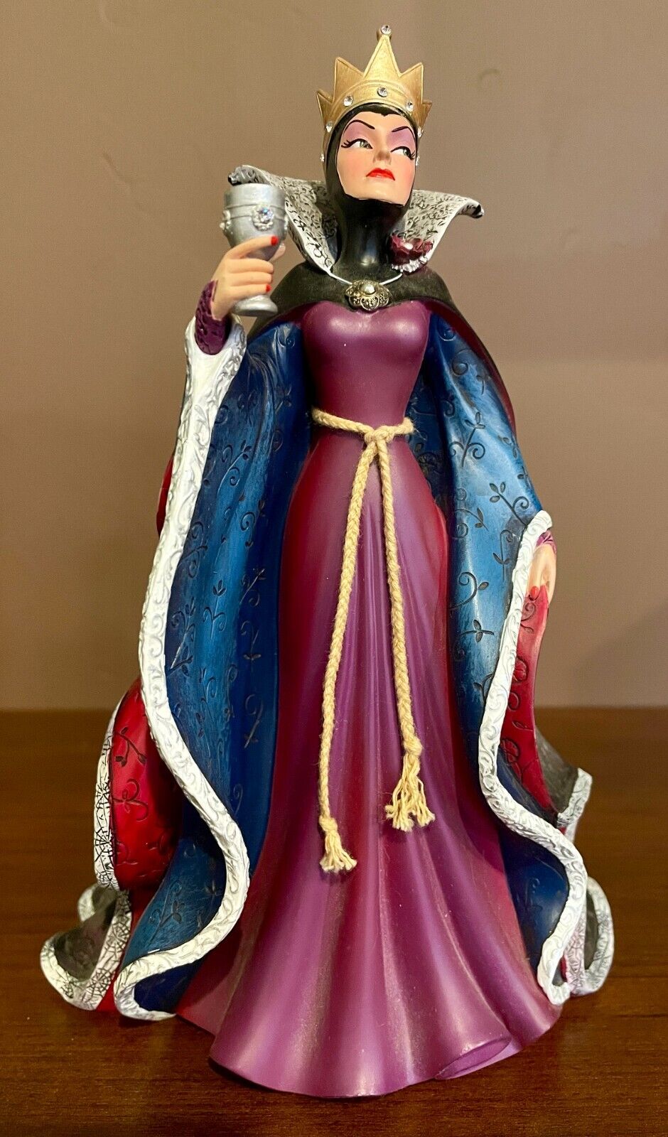 Disney Showcase Evil Queen Figurine Couture de Force 4031539 Enesco - NEW In Box