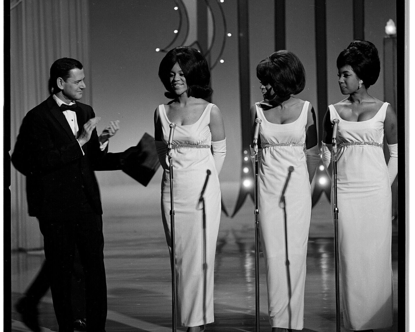 THE SUPREMES Diana Ross Mary Wilson 8x10 Photo 104