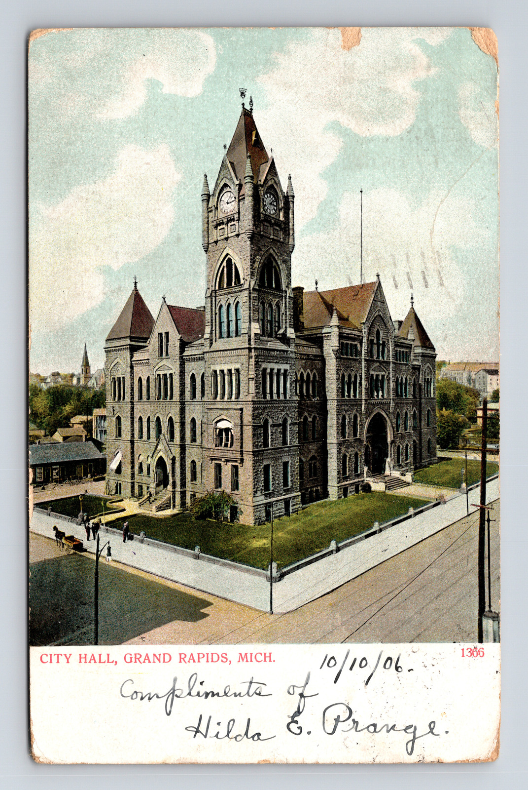 c1906 UDB Postcard Grand Rapids MI Michigan City Hall Horse Carriage