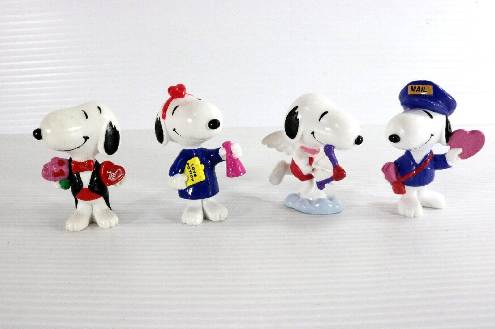 Vintage Peanuts Snoopy Lot of 4 Figures Valentine\'s Love Hearts Cupid Postman