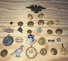 RARE SET LOT ARMY MILITARY ITEMS PINS MEDALS BUTTONS See All Pictures RARE WWII picture